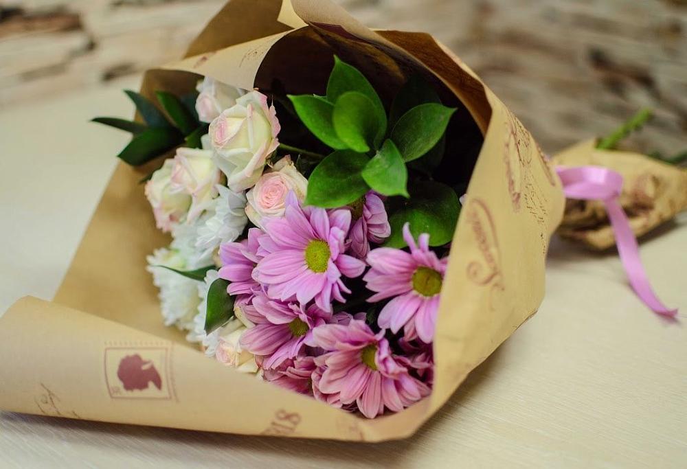 Букет цветов из: Розы и Хризантемы в Верх-Чебуле