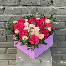 Цветочная композиция из Розы в коробке в Верх-Чебуле