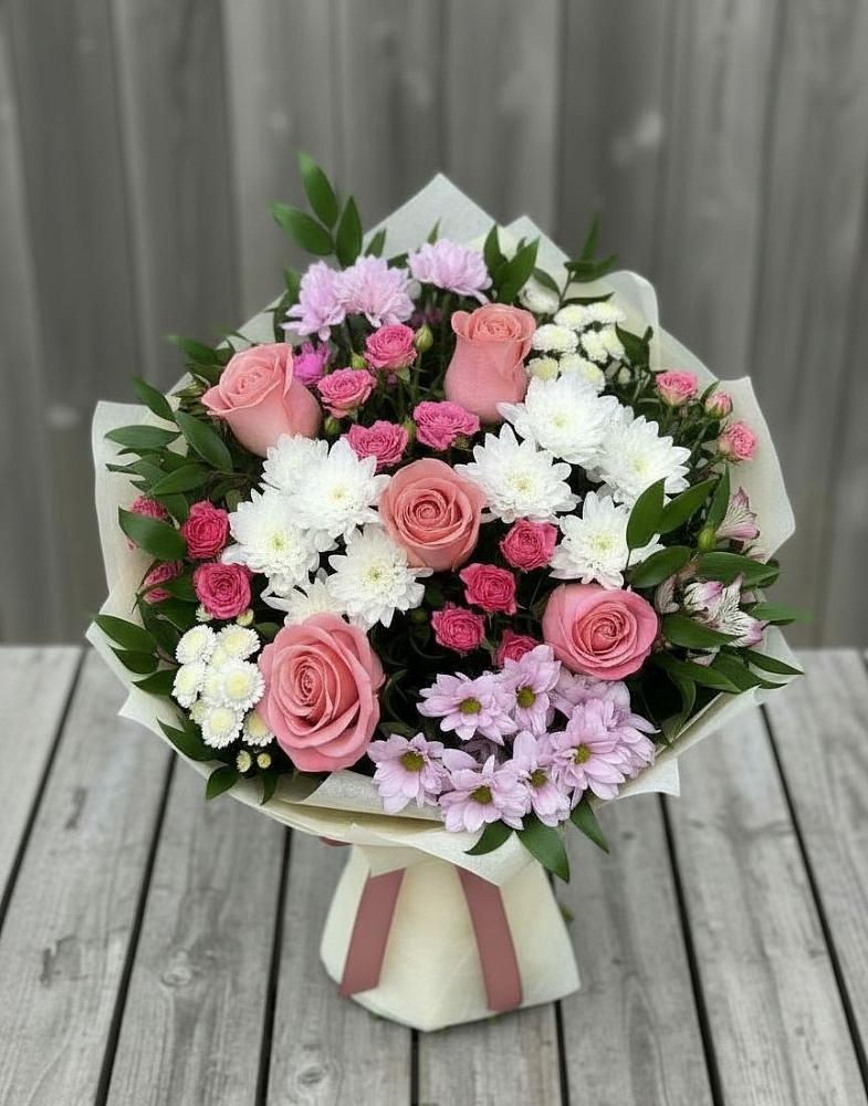 Букет цветов из: Альстромерии, Гвоздики, Розы и Хризантемы в Верх-Чебуле