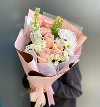 Букет цветов из:  Хризантемы и Розы в Верх-Чебуле