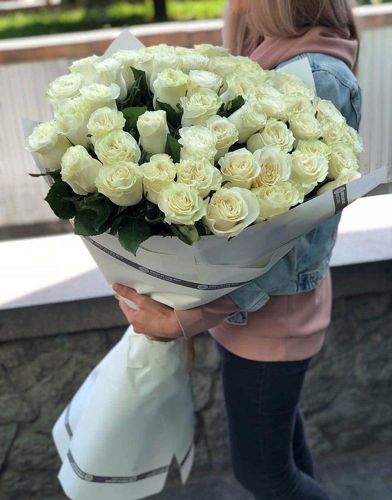 35 Белых роз в Верх-Чебуле Букет 35 Белых роз в Верх-Чебуле