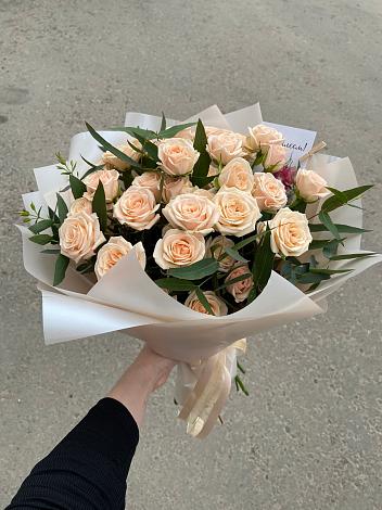 Букет Кремовые розы Латте в Верх-Чебуле