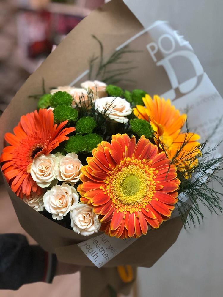 Букет цветов из: Герберы, Хризантемы и Розы в Верх-Чебуле